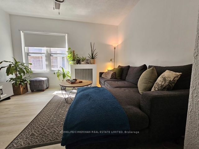 27 Vernon Street, #Main Floor