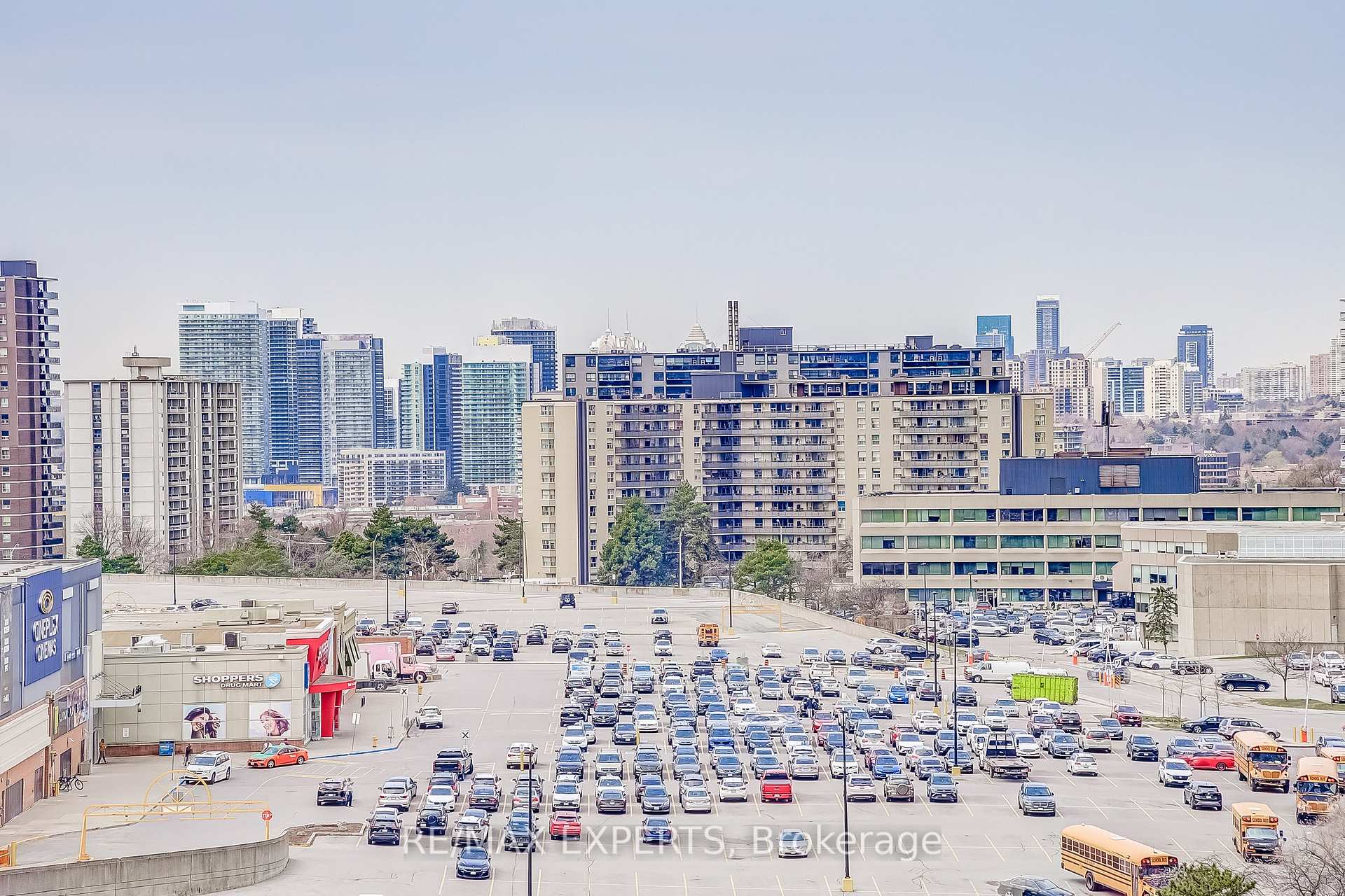 2 Bedrooms Condo at 188 Fairview Mall,  Toronto For sale