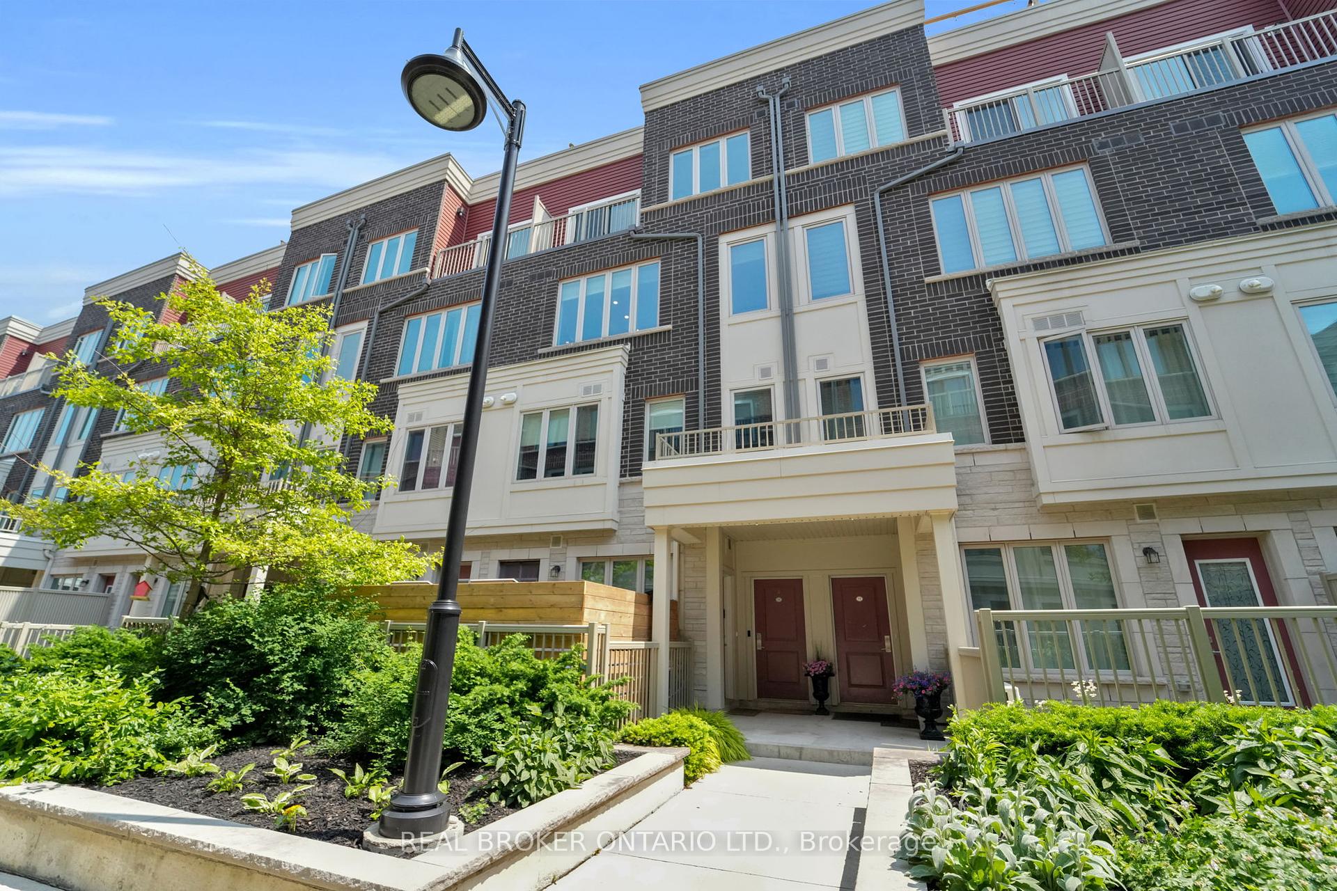 2 Bedrooms Condo at 100 Long Branch, Toronto For sale