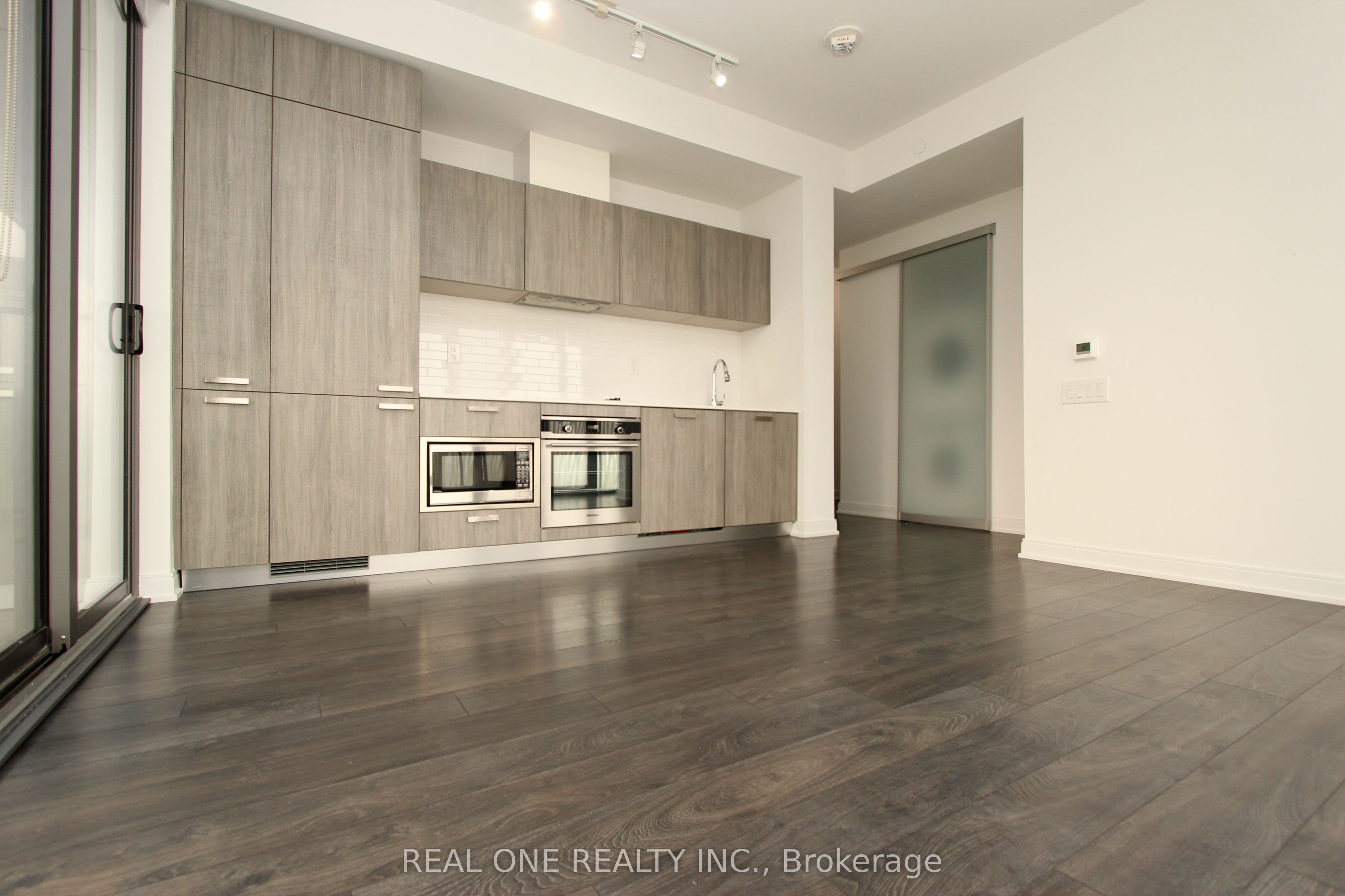 50 CHARLES Street E, #2605