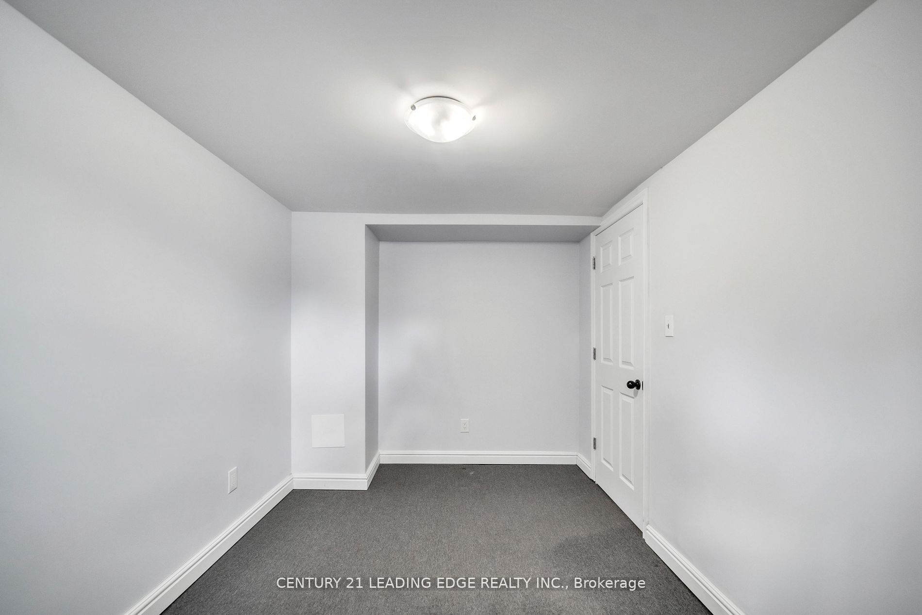 21 Rossander Court