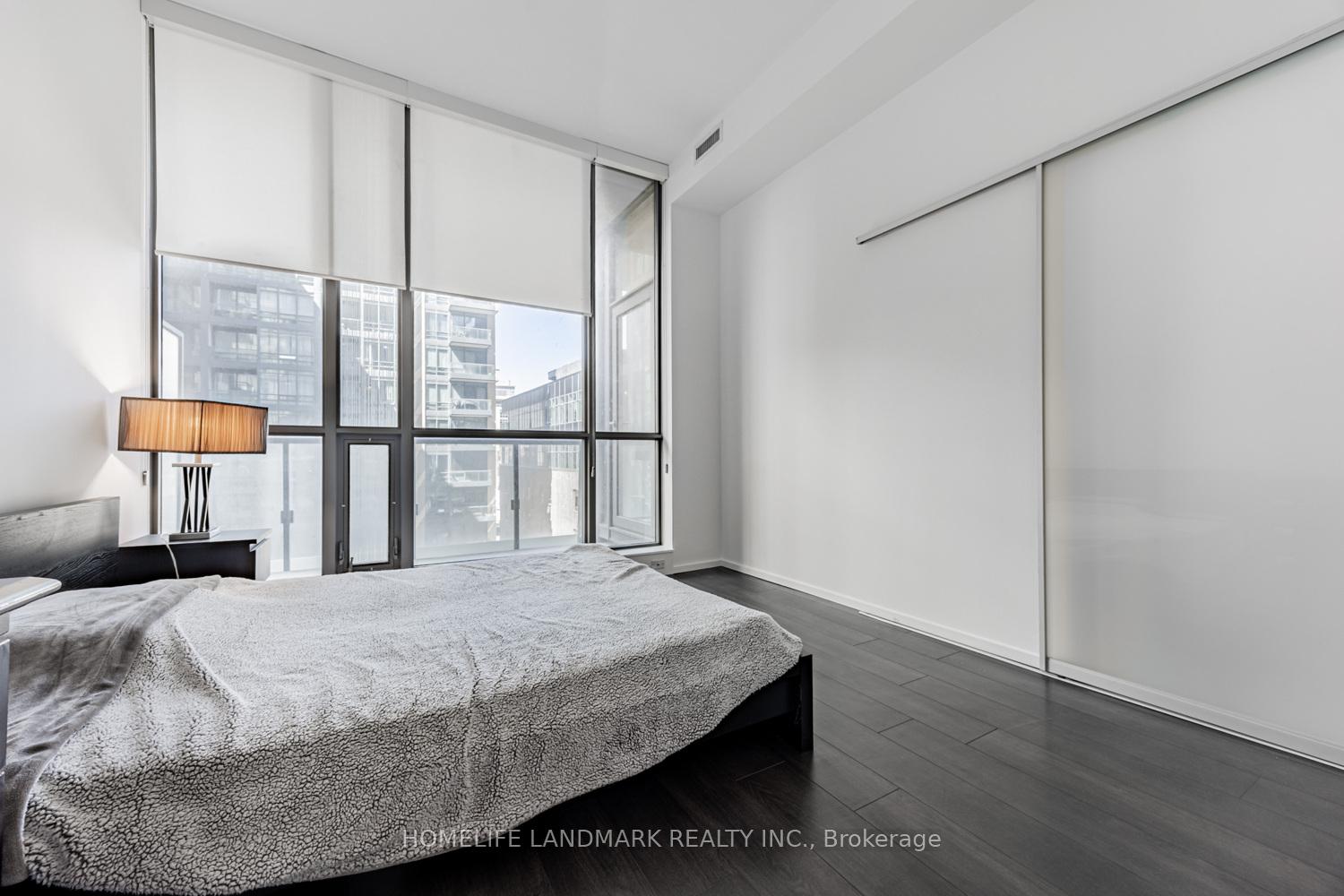 2 Bedrooms Condo at 8 Charlotte,  Toronto For sale