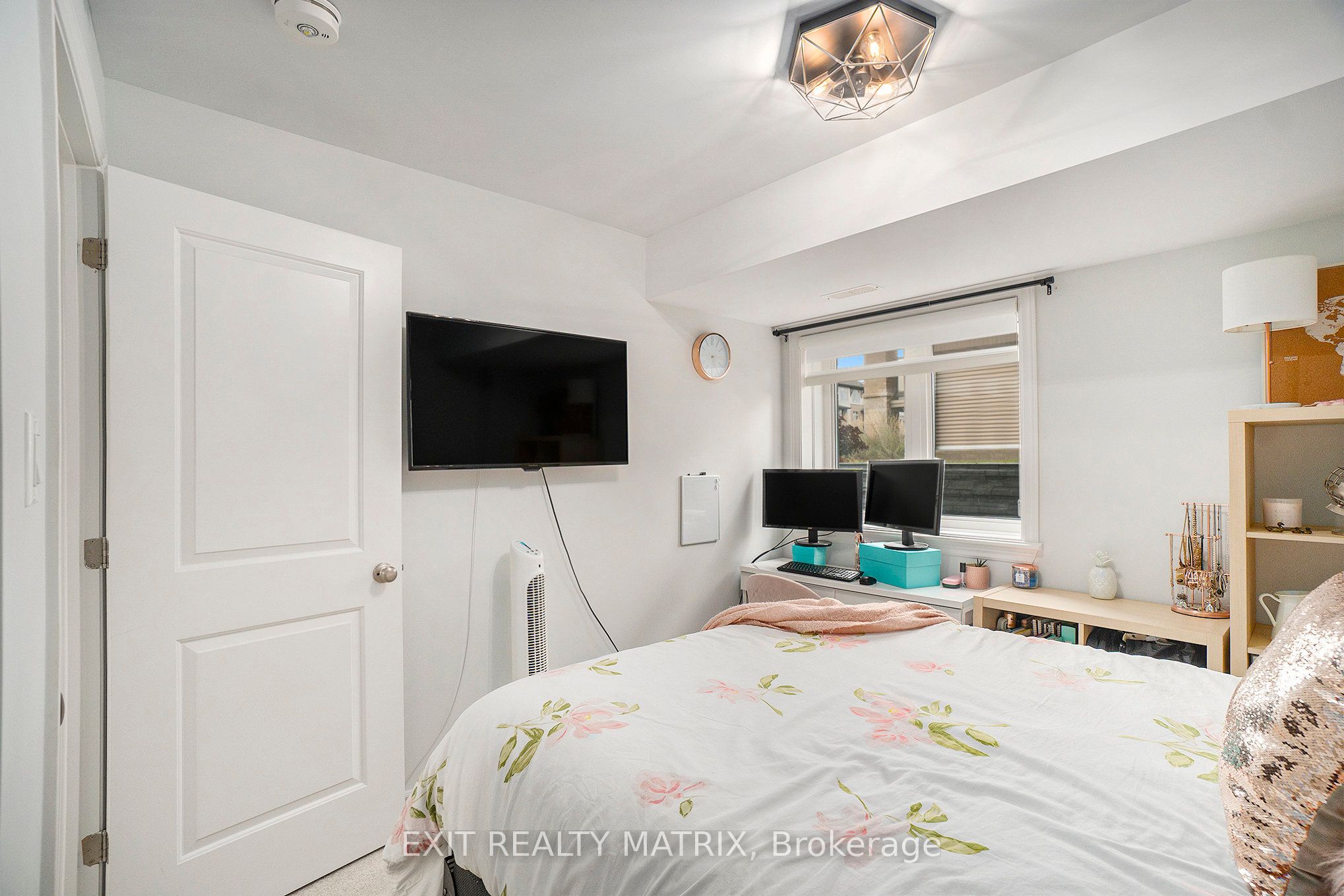 596 Compass Street, OrleansConventGlenandArea, ON K1W 0L7