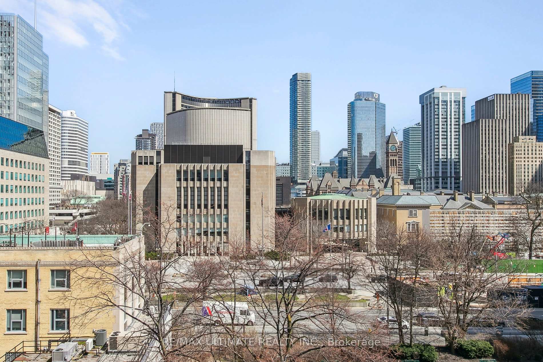 2 Bedrooms Condo at 210 Simcoe, Toronto For sale
