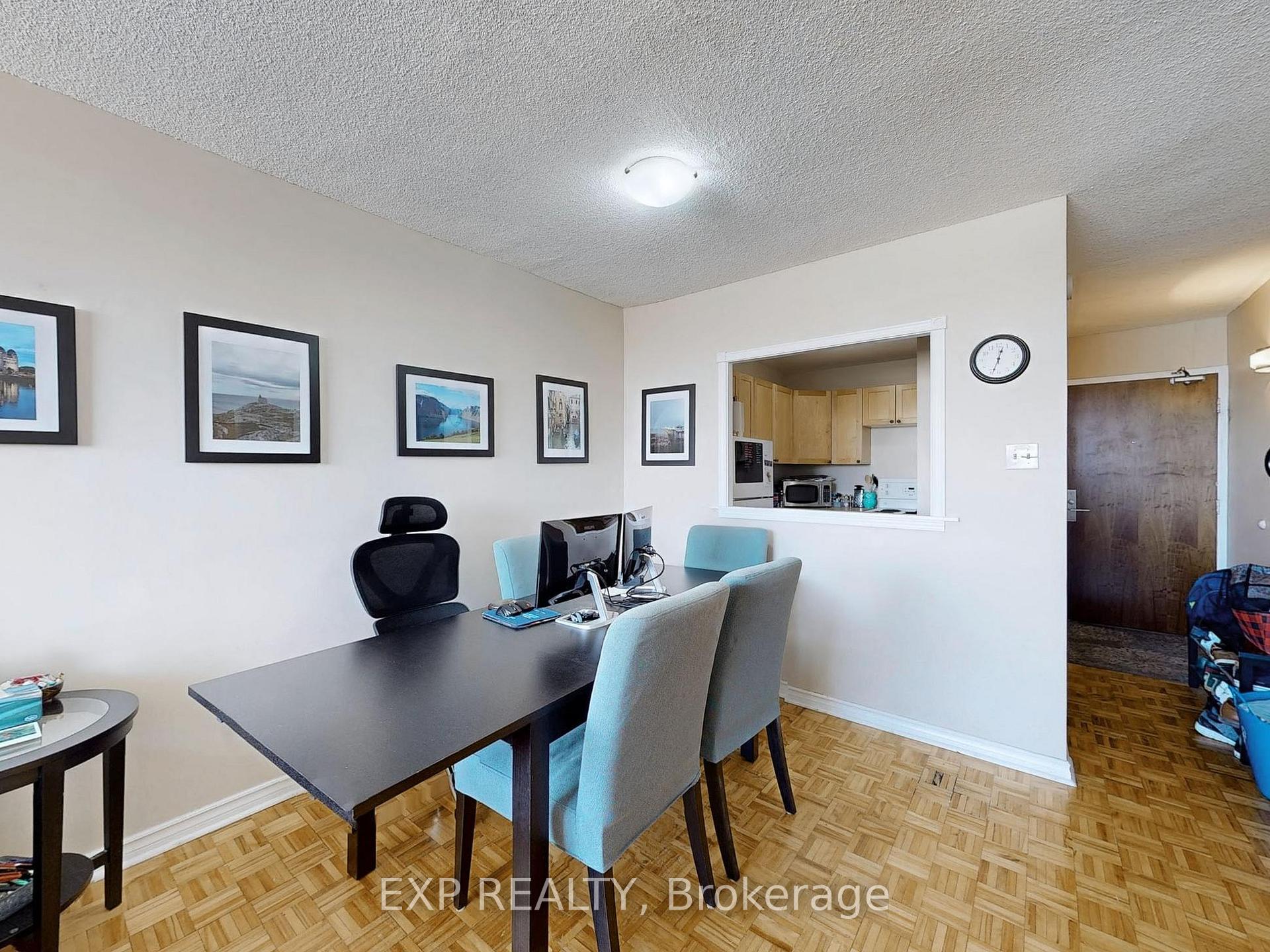 1 Bedroom Condo at 914 Yonge, Toronto For sale