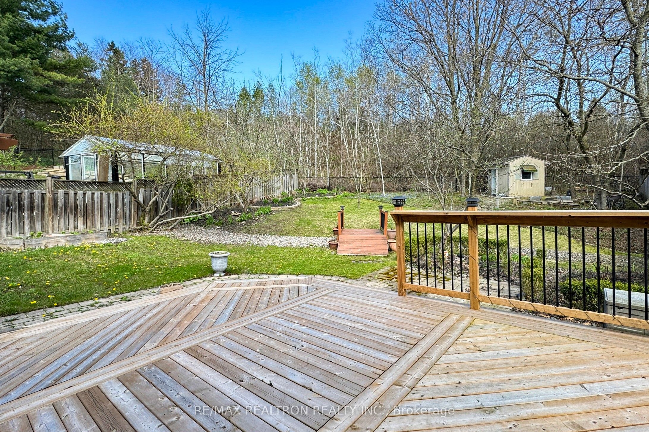 83 Gamble Glen Crescent