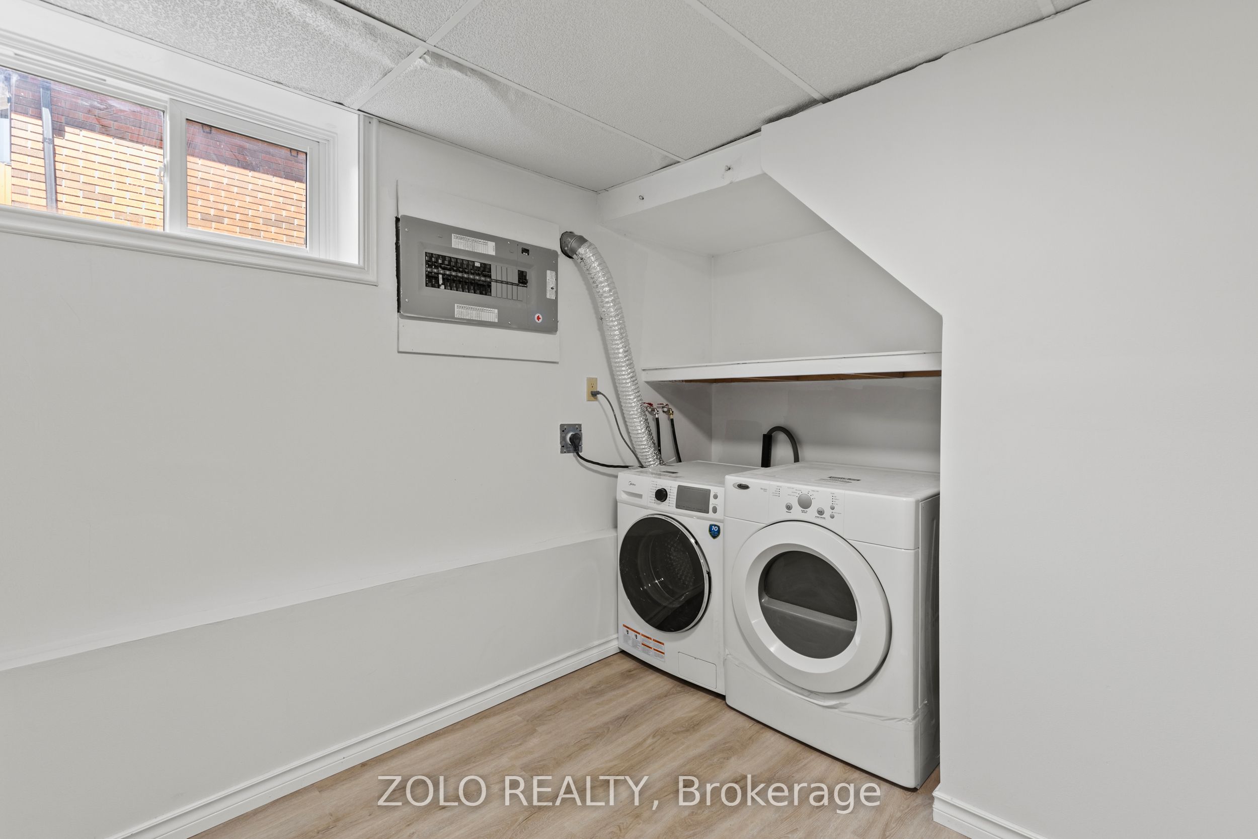 215 Mackenzie Crescent