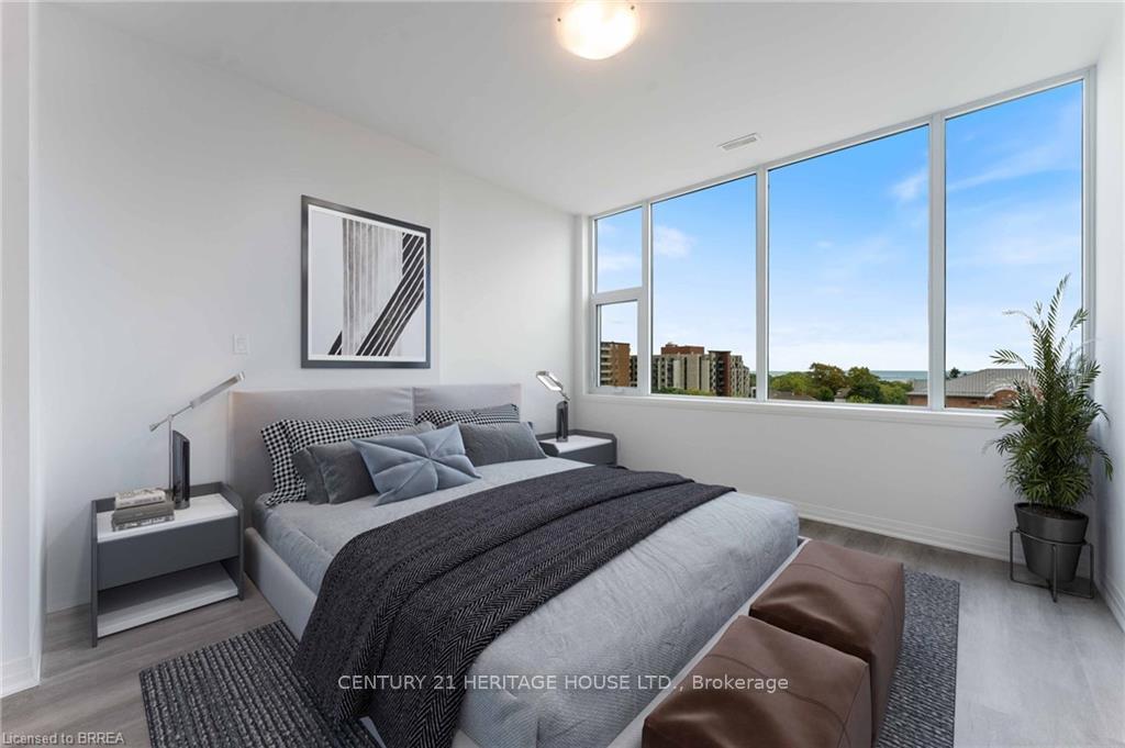 3 Bedrooms Condo at 5 Hamilton, Hamilton For sale