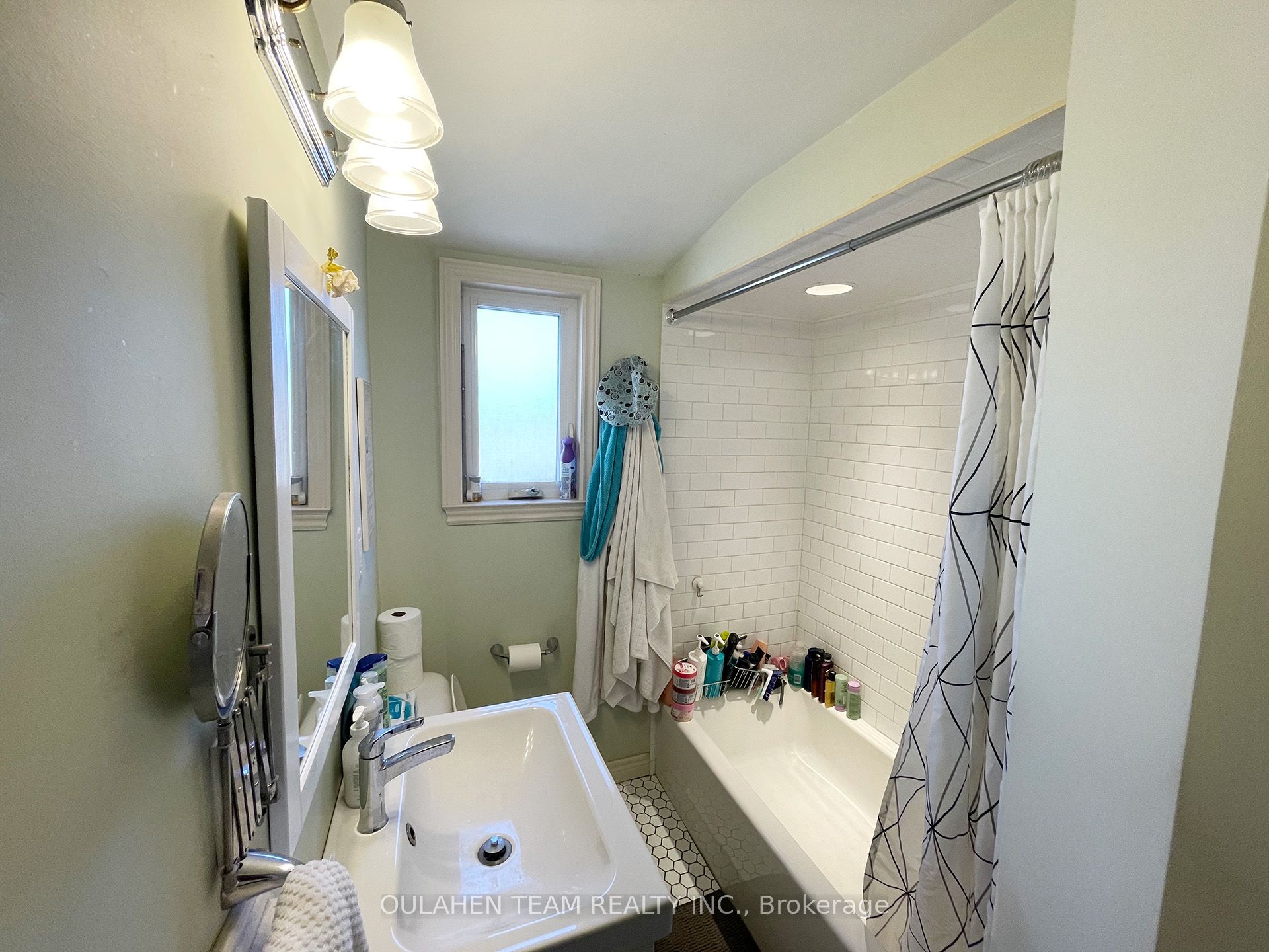 43 Glendora Avenue