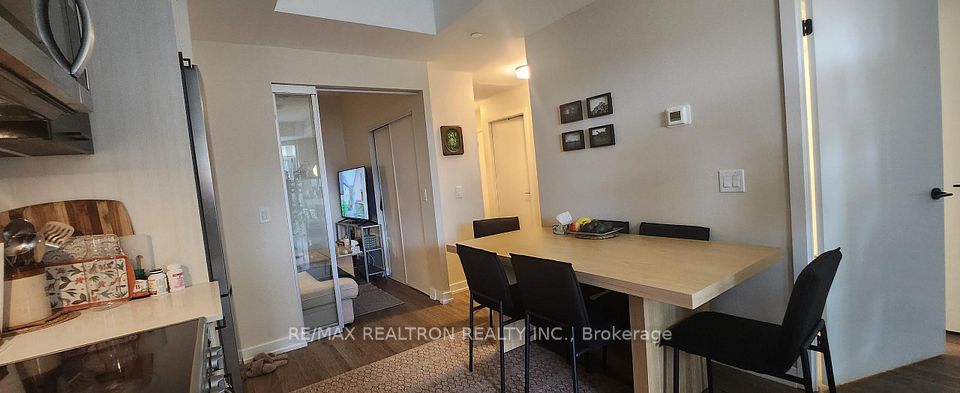 2300 St Clair Avenue W