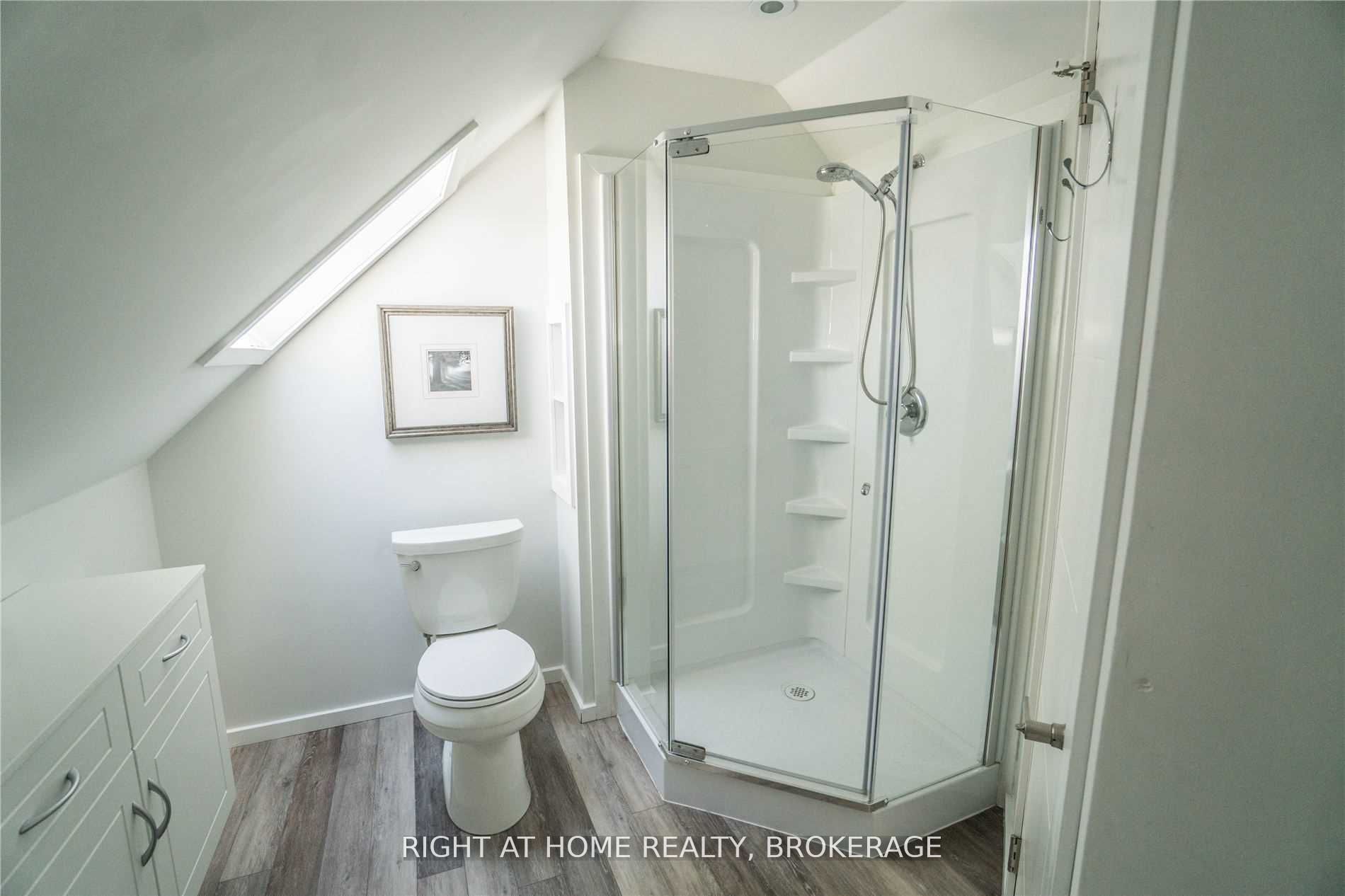 164 Trafalgar Road, #Loft