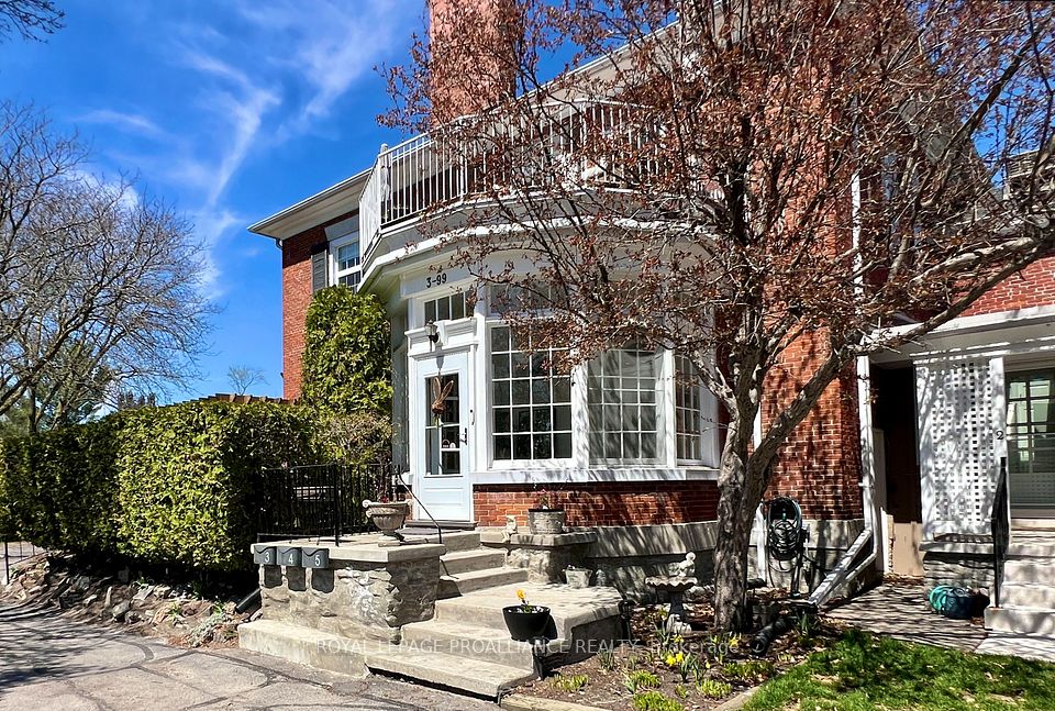 99 Bridge Street