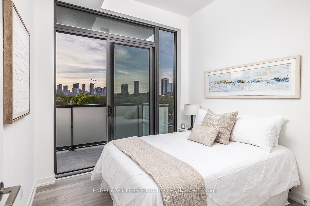 2 Bedrooms Condo at 28 Eastern, Toronto For sale