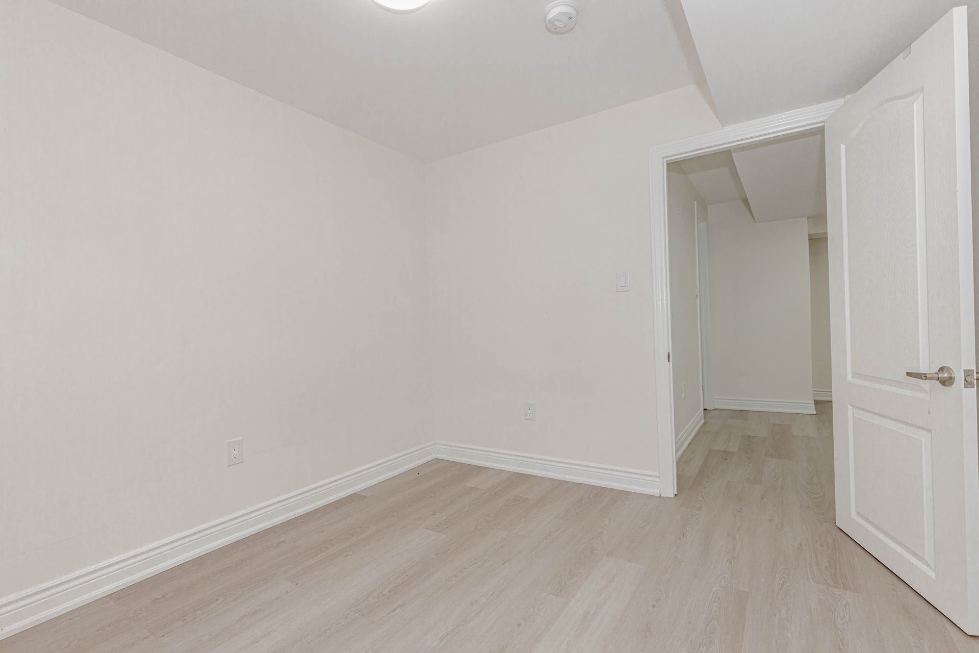 587 Grant Way Bsmt