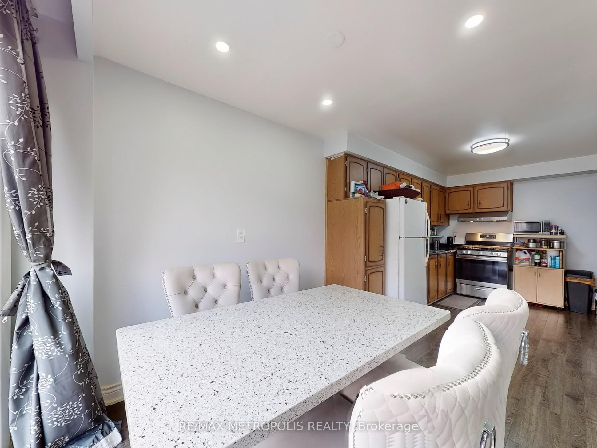 7033 Netherbrae Road, #8
