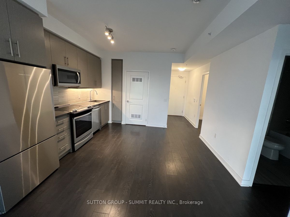 85 ONEIDA Crescent, #401