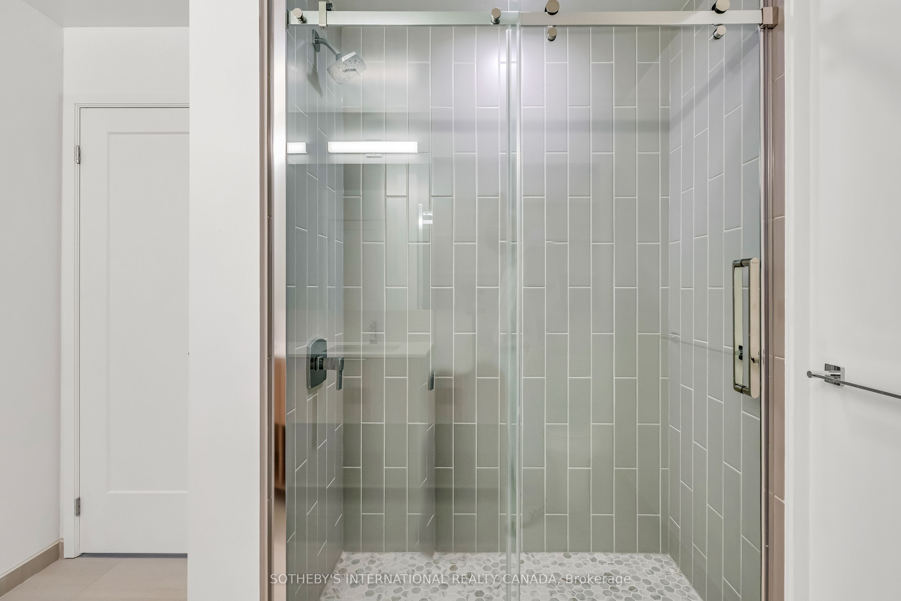 88 Bathurst Street, #1122