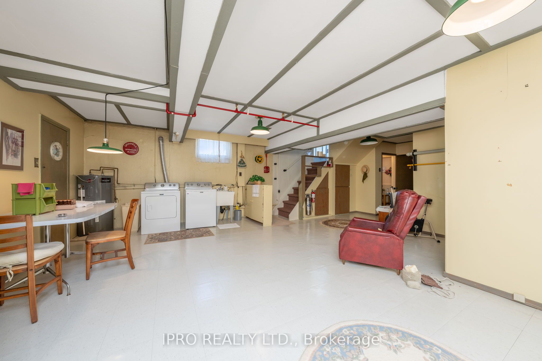 32 Cloverhill Road