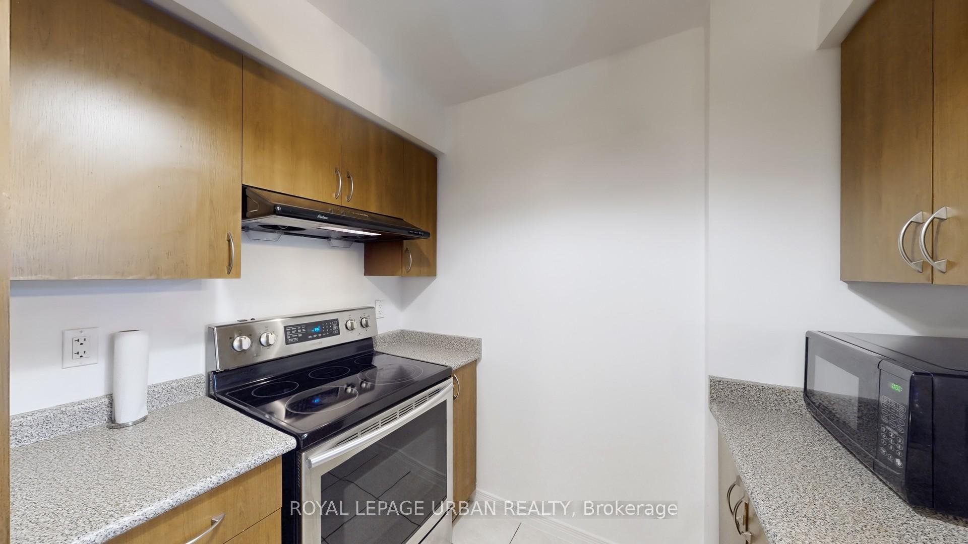 2 Bedrooms Condo at 60 Heintzman, Toronto For sale