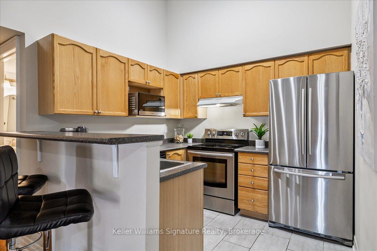 1 Bedroom Condo at 1470 Bishops, Oakville For sale