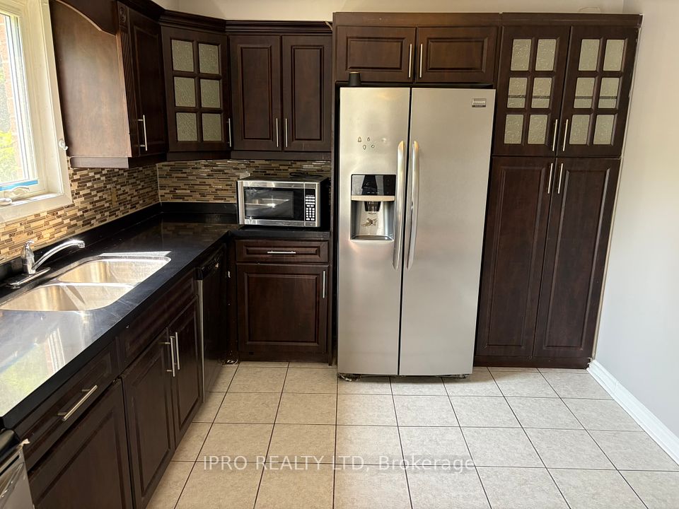 3255 Anderson