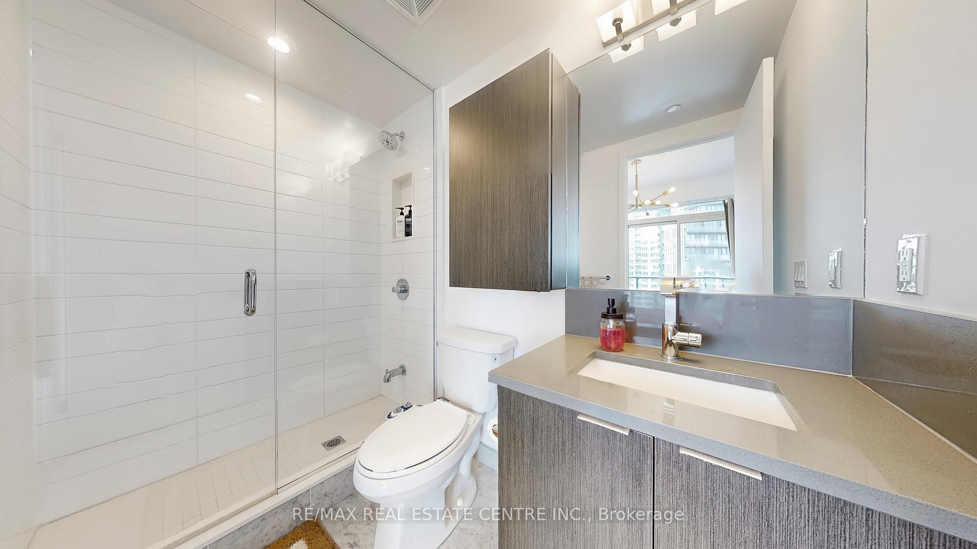 2 Bedrooms Condo at 38 Iannuzzi,  Toronto For sale