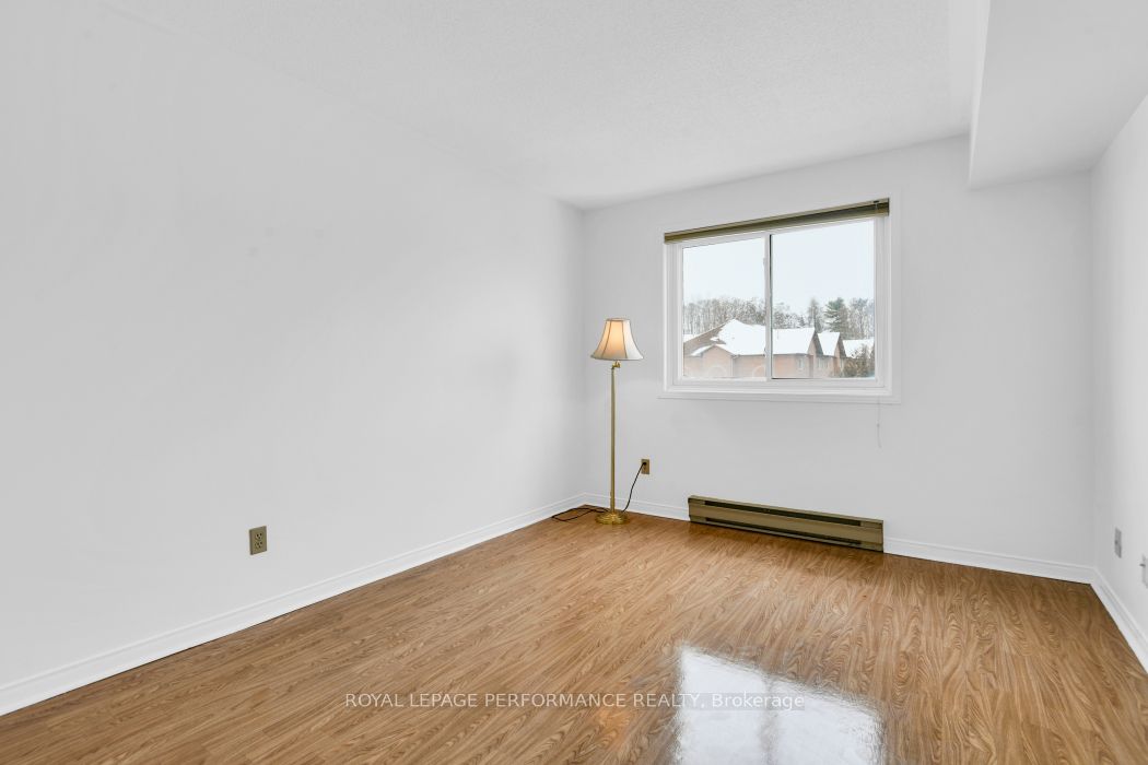 345 CENTRUM Boulevard W, #403