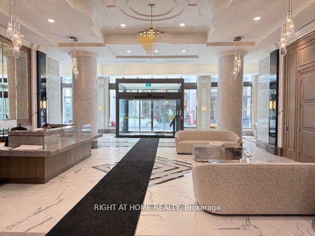 2 Bedrooms Condo at 30 Elm,  Mississauga For sale