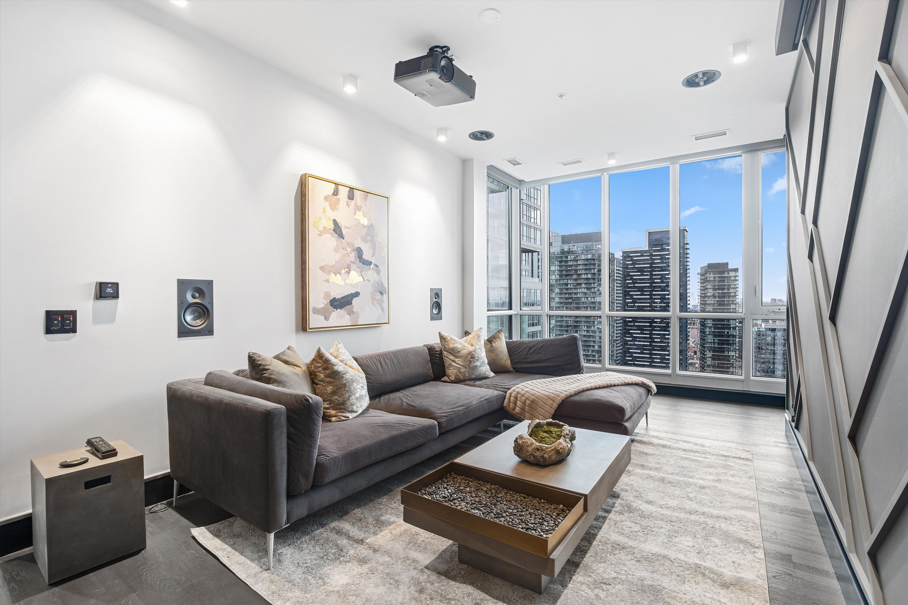 199 Richmond Street W PH101