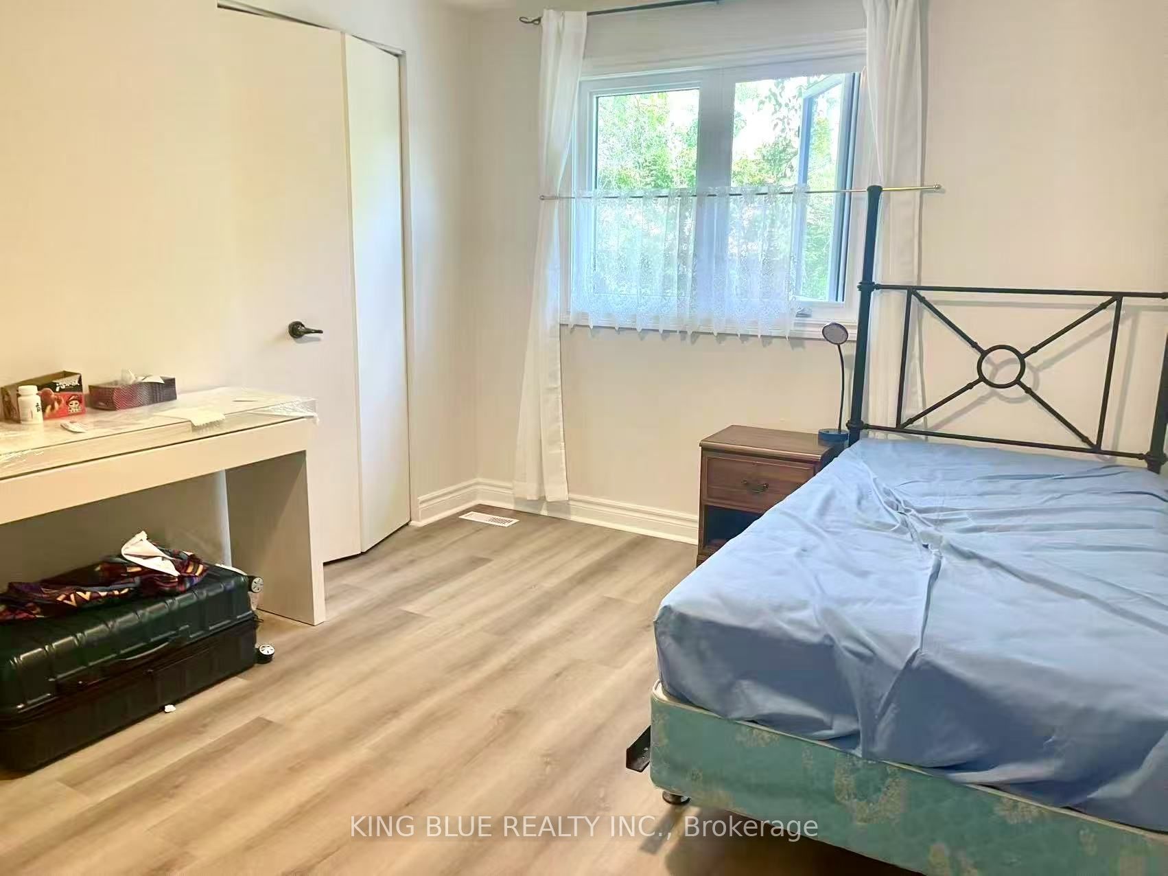 132 Heatherside Drive, #Room 3