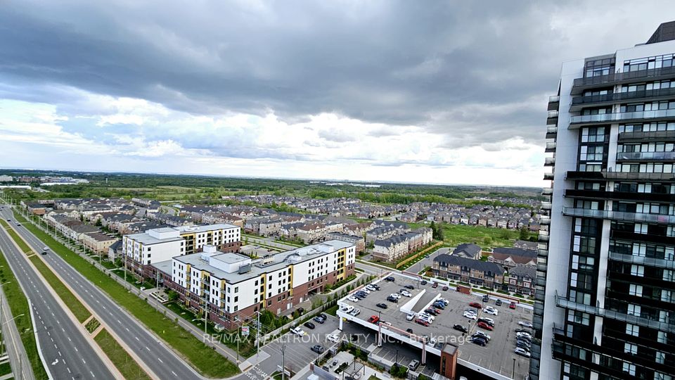 2545 Simcoe