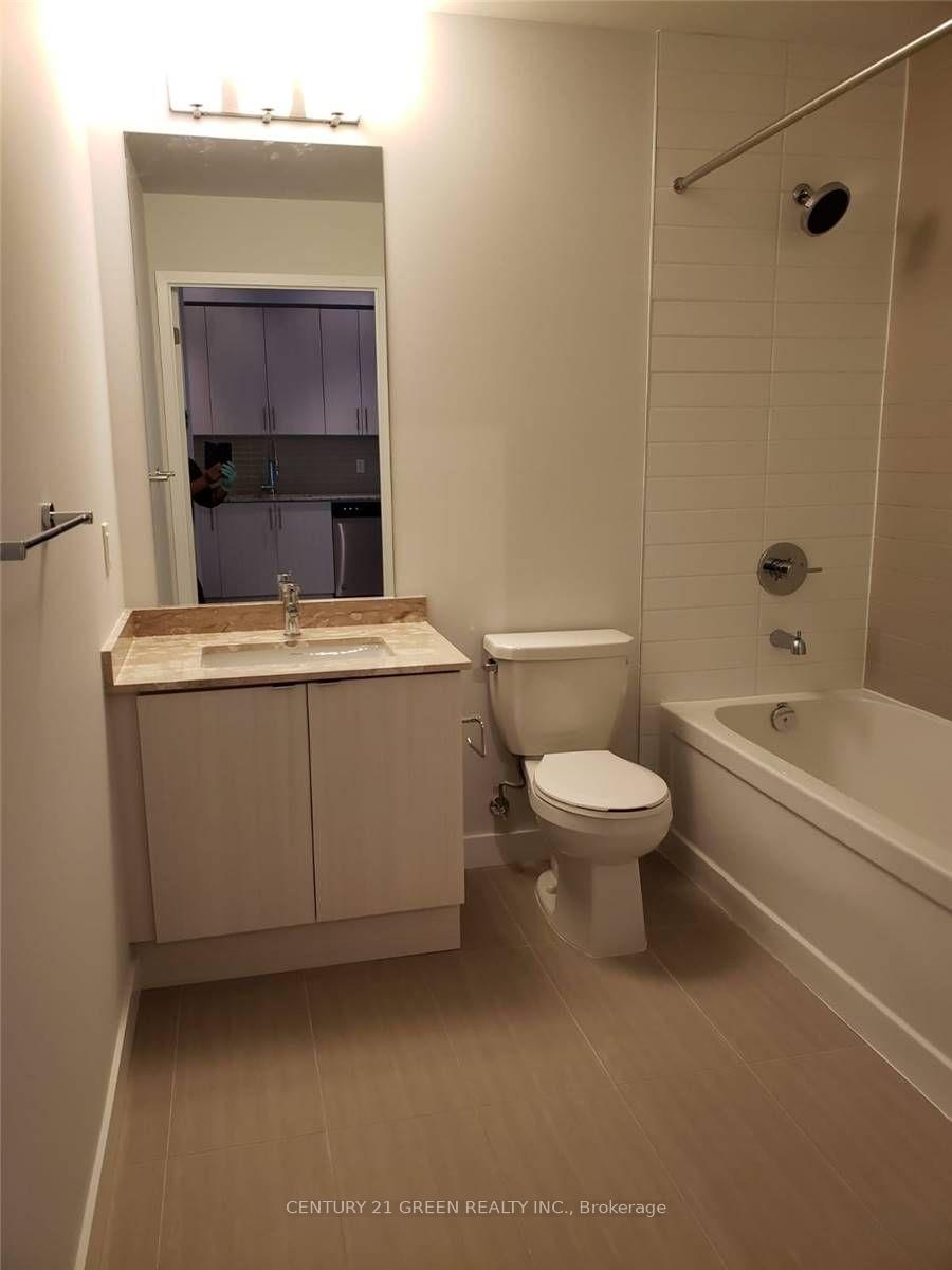 2 Bedrooms Condo at 4055 Parkside Village, Mississauga For sale