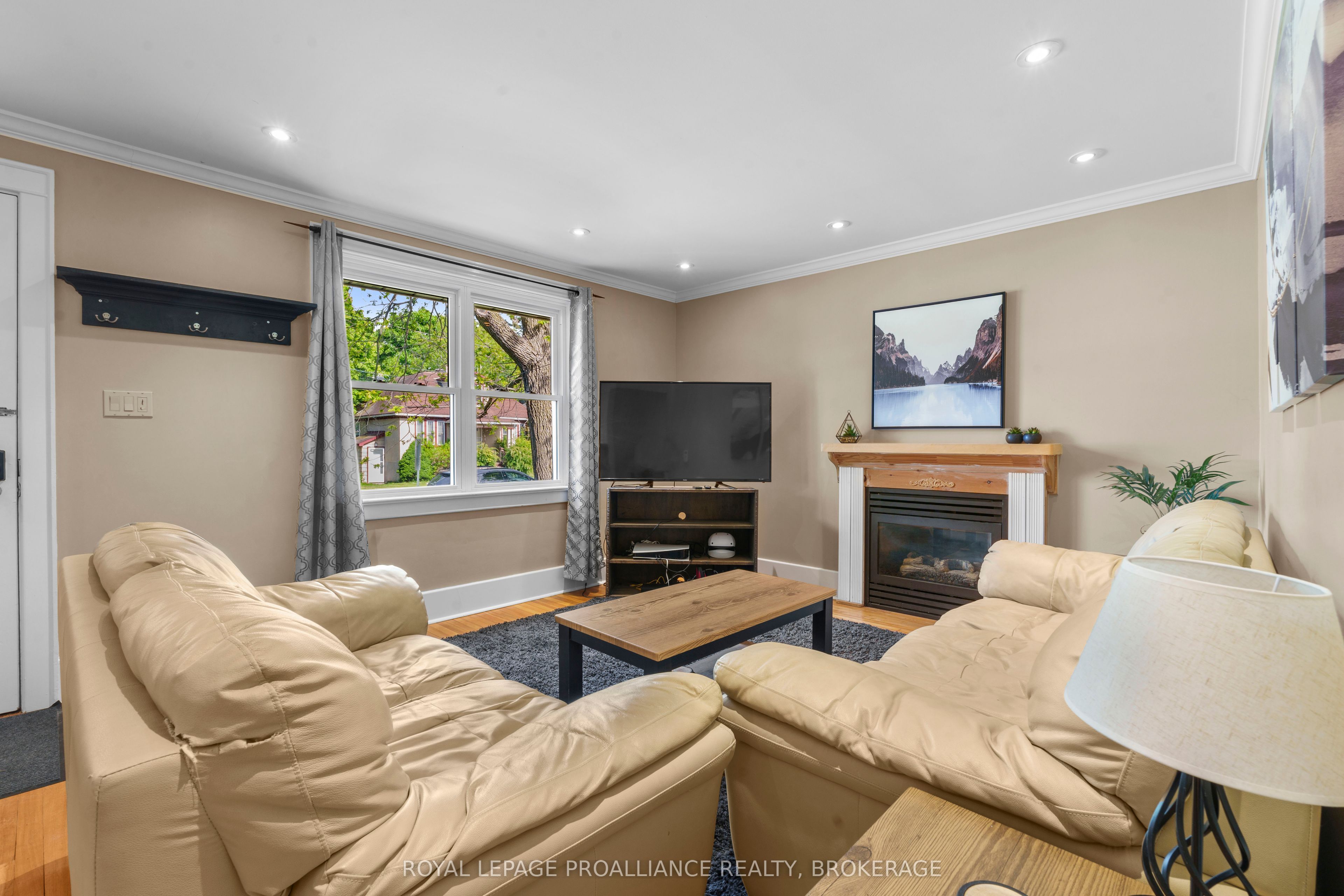 168 MacDonnell Street
