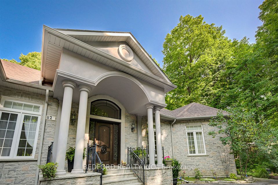 82 Hill Country Drive, Whitchurch-Stouffville, ON L4A 3T2
