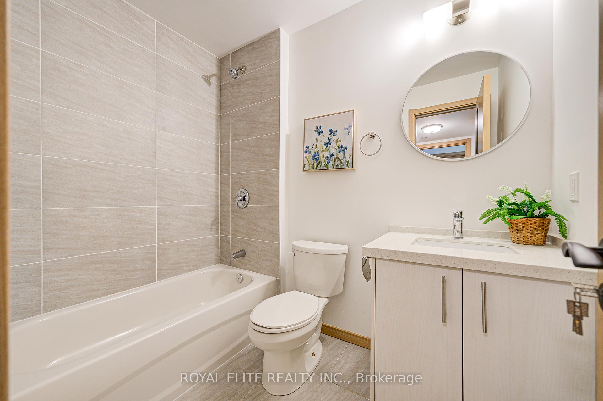 3 Bedrooms Condo at 200 Chester Le, Toronto For sale