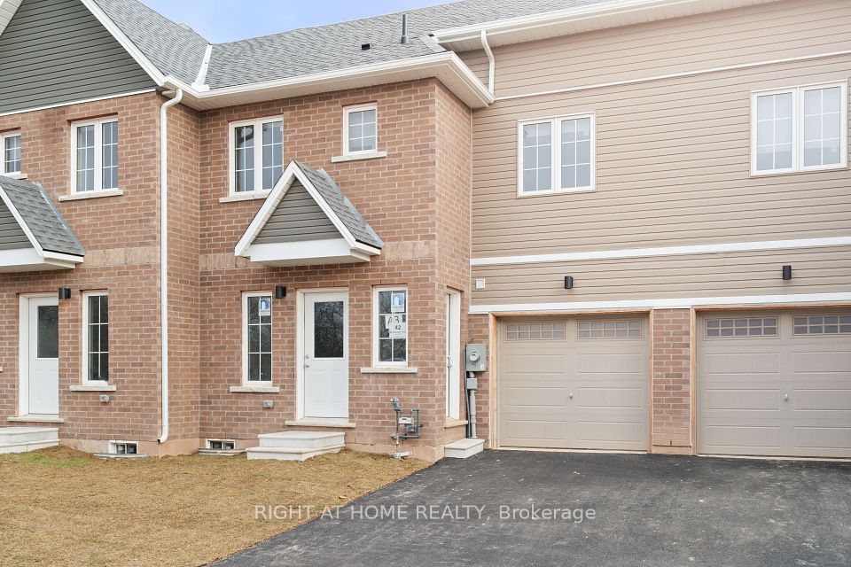 42 Waterleaf Tr