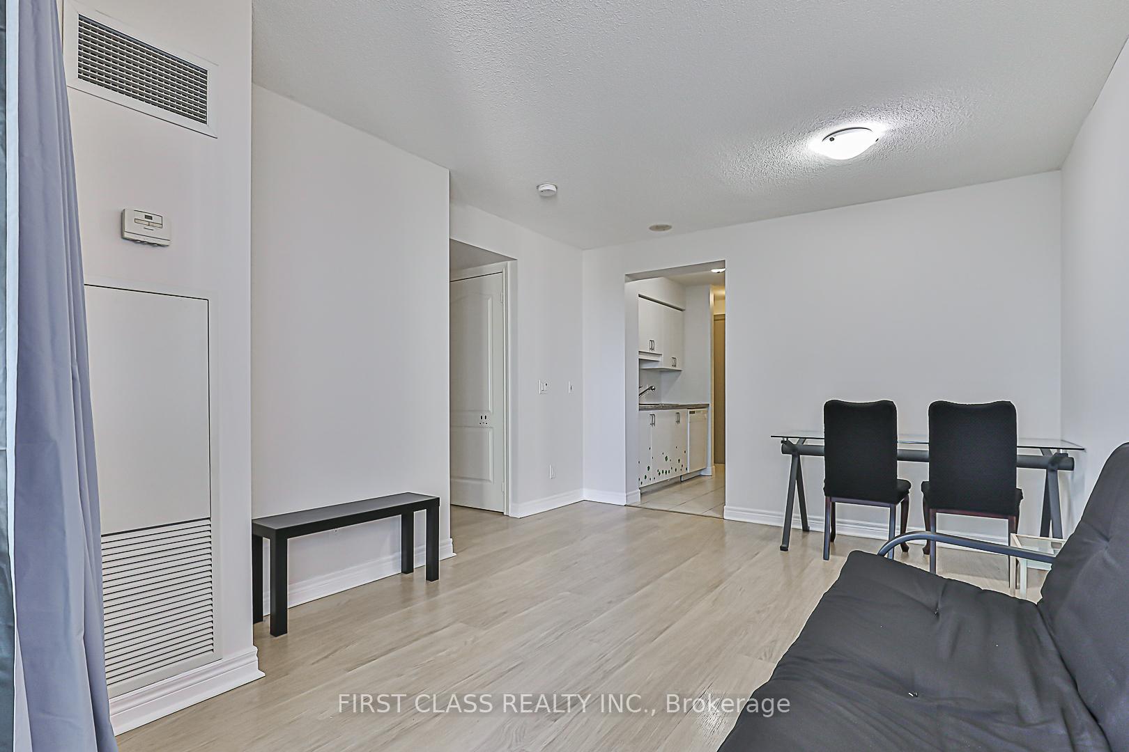 1 Bedroom Condo at 70 Town Centre, Toronto For sale