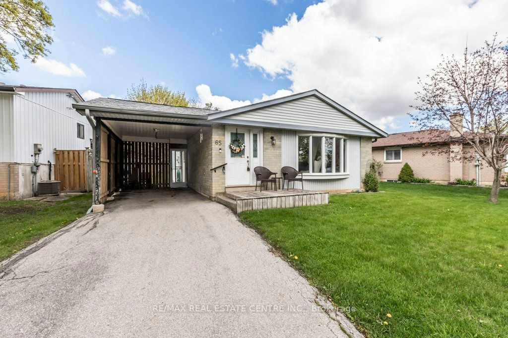 65 Lorne Scots Drive