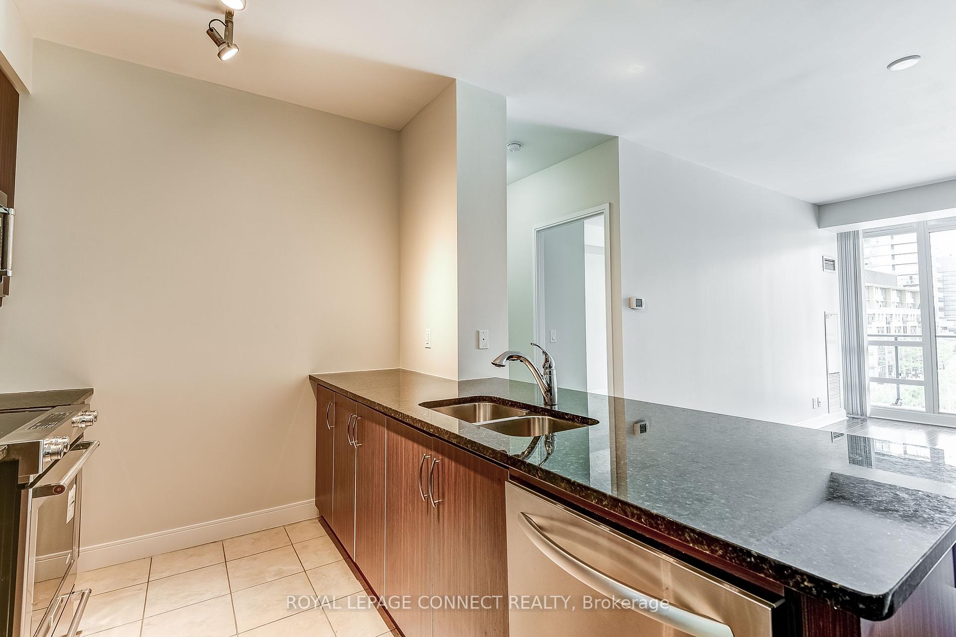 2 Bedrooms Condo at 825 Church, Toronto For sale