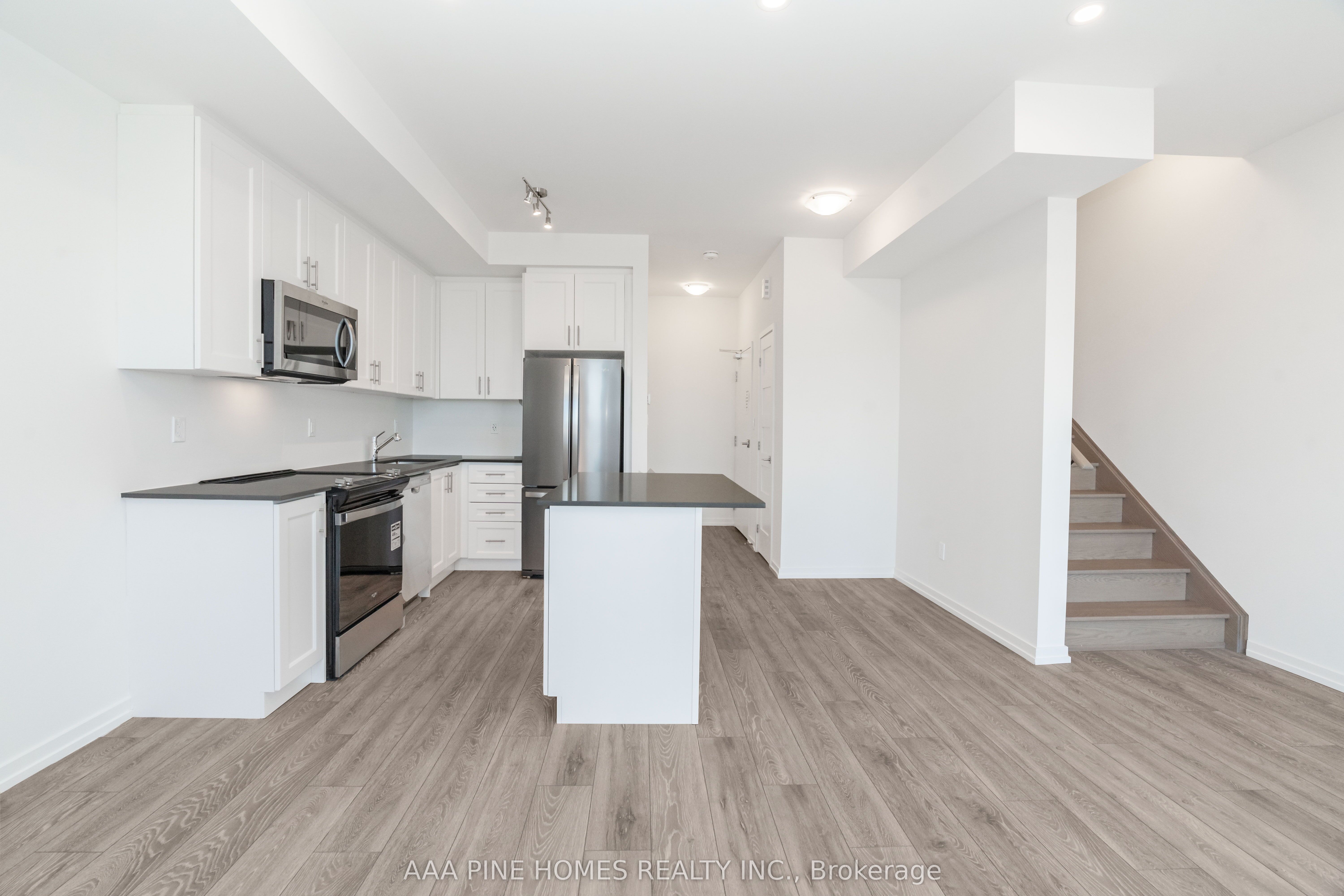 20 Lytham Green Circle, ##4
