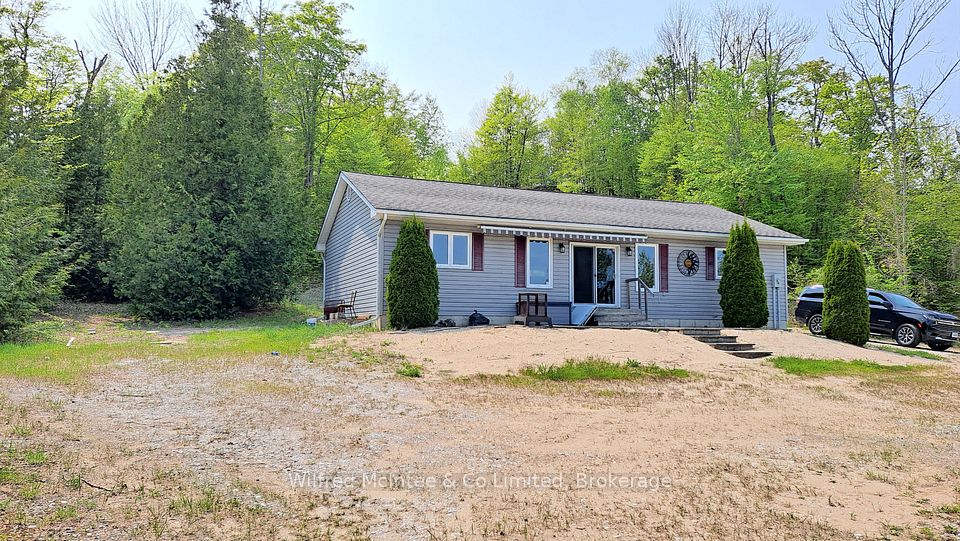 35 Bryant Street, South Bruce Peninsula, ON N0H 2T0