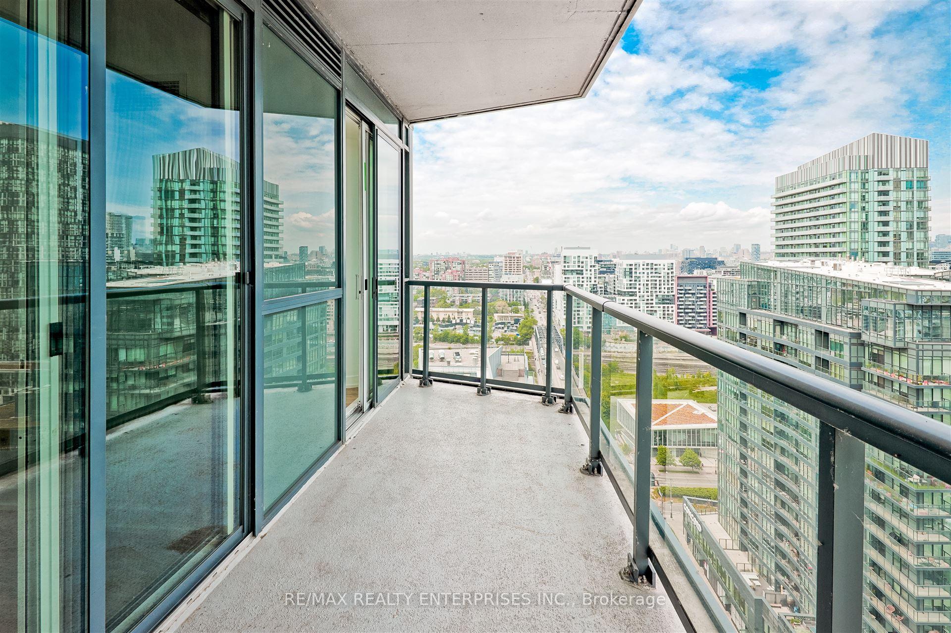 2 Bedrooms Condo at 20 Bruyeres, Toronto For sale