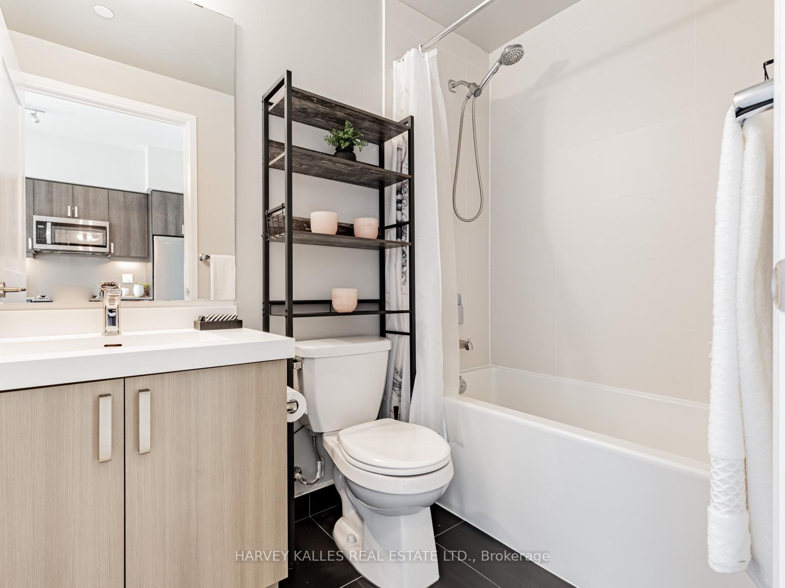 7895 Jane Street 1018