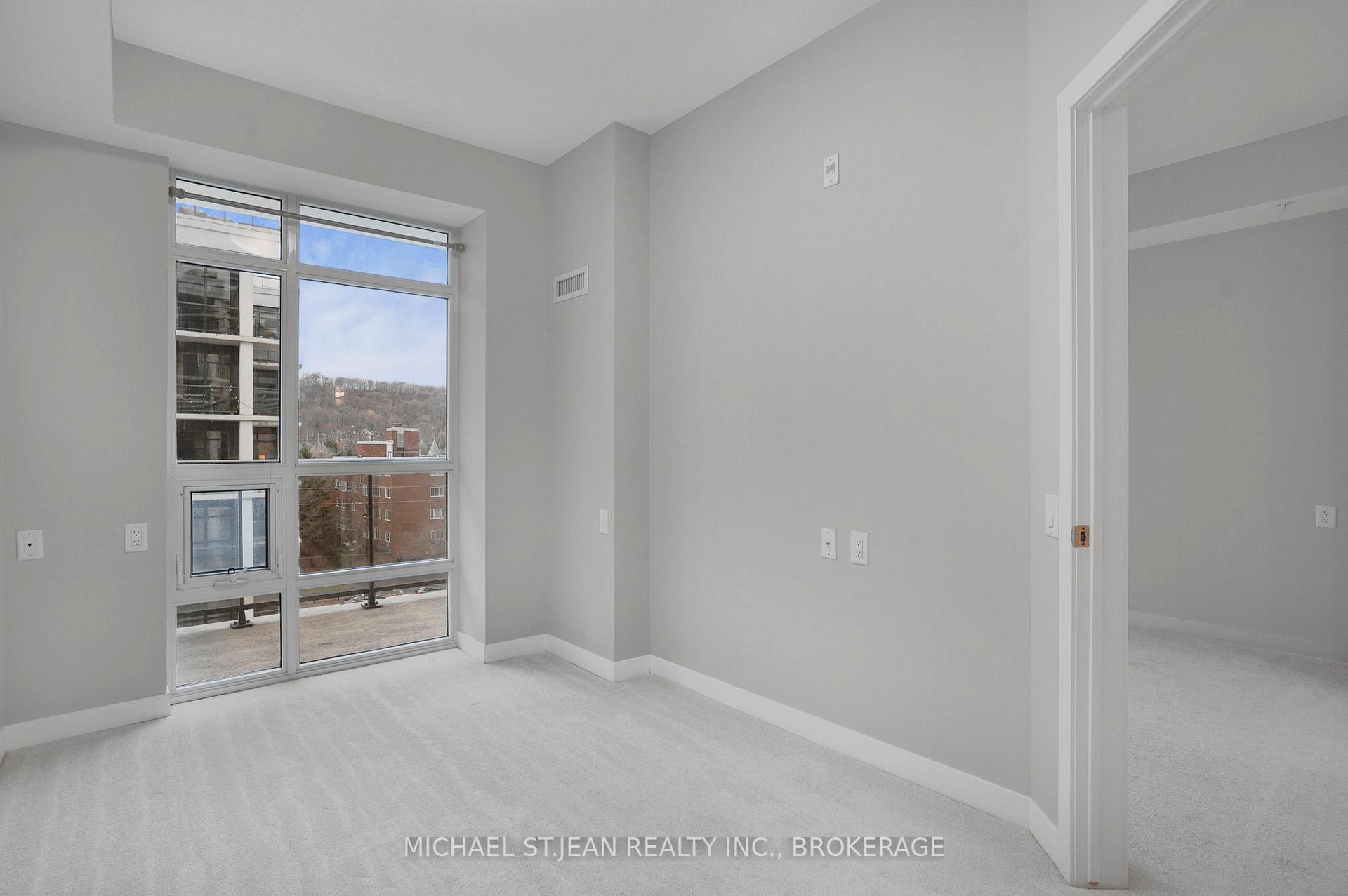 1 Bedroom Condo at 85 Robinson,  Hamilton For sale