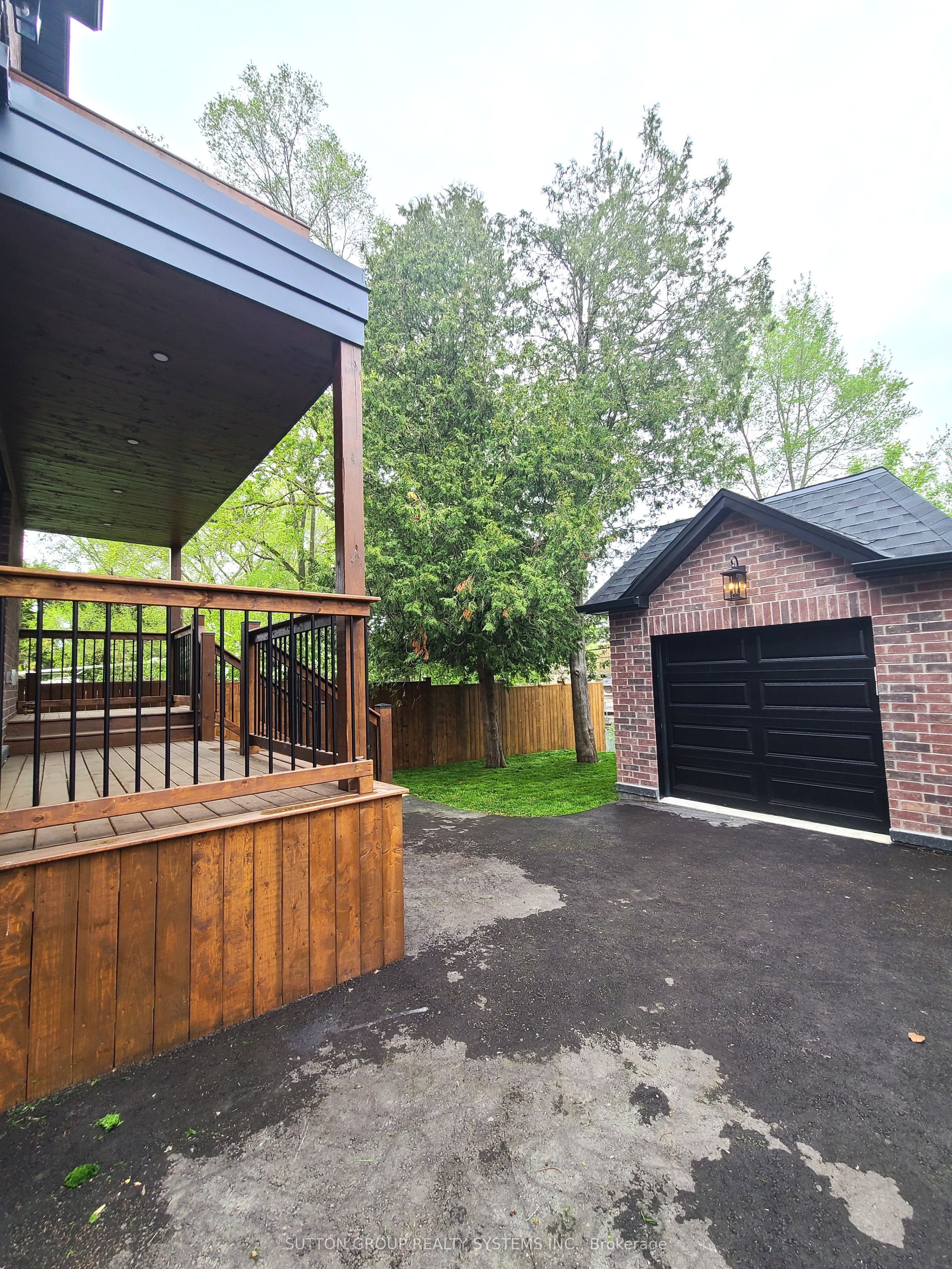 21 South Kingsway