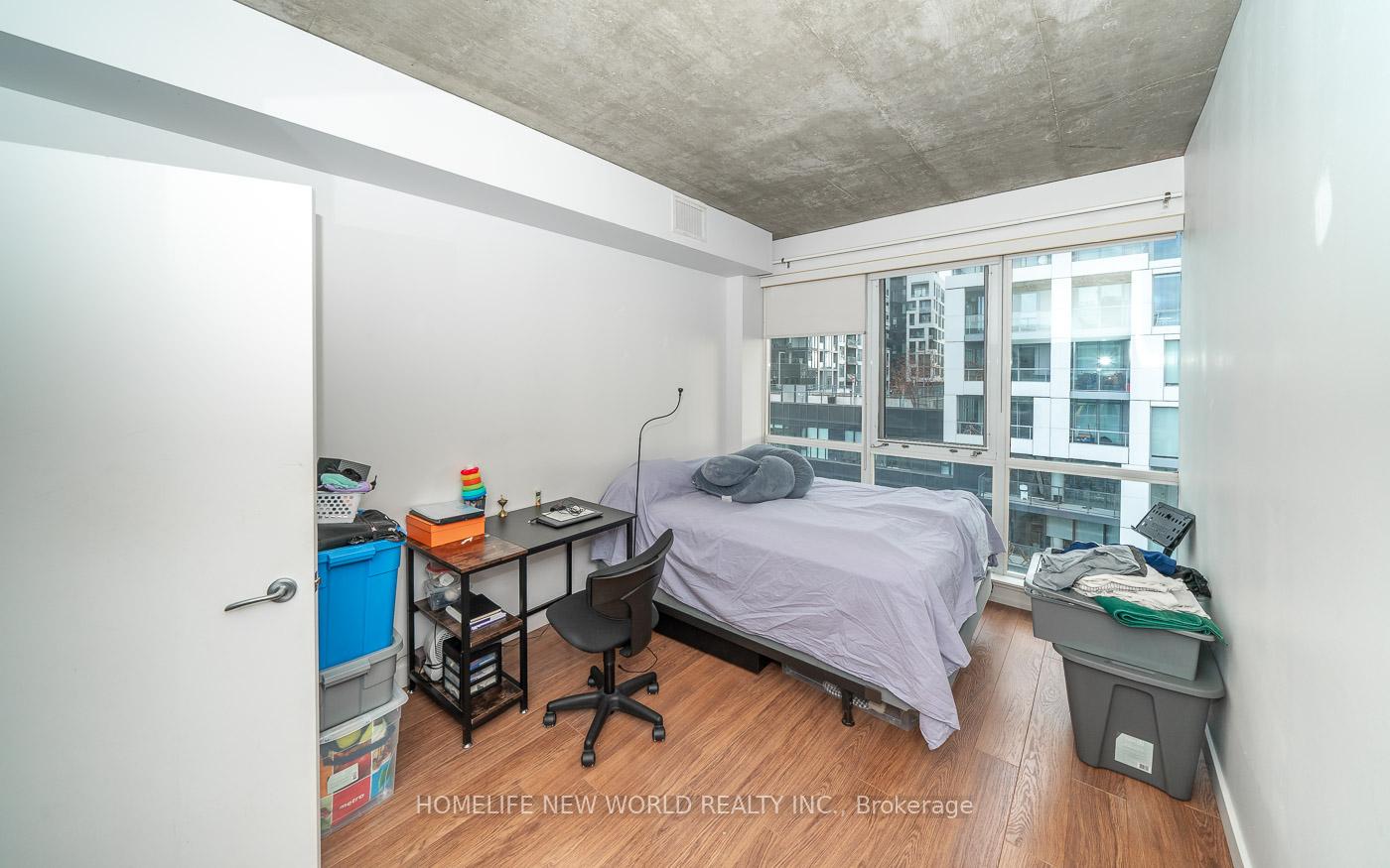 3 Bedrooms Condo at 38 Niagara,  Toronto For sale