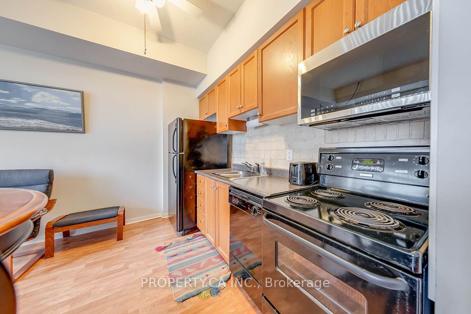 #224 - 2464 Weston Road, Toronto, ON M9N 0A2