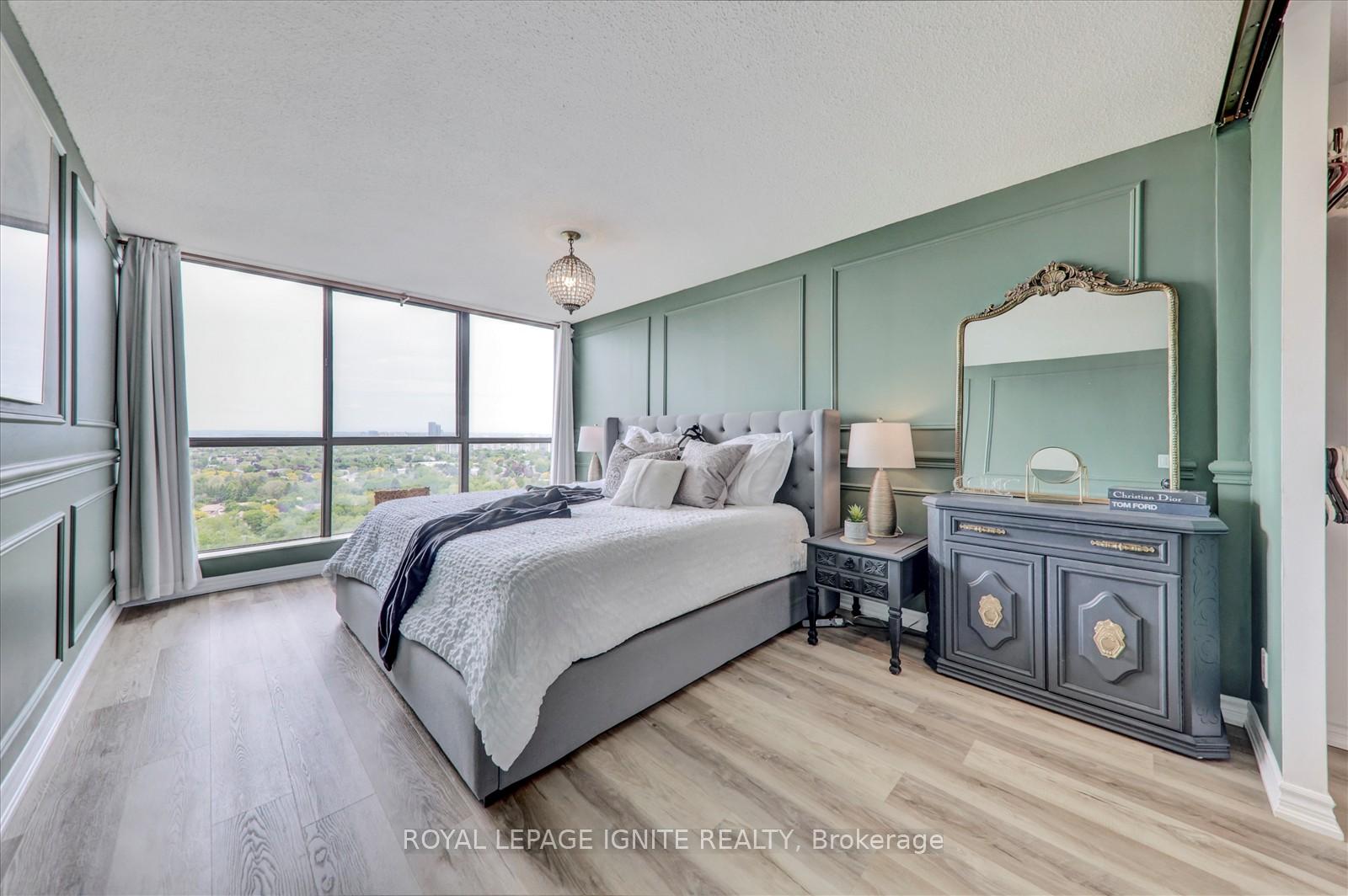 3 Bedrooms Condo at 131 Torresdale, Toronto For sale