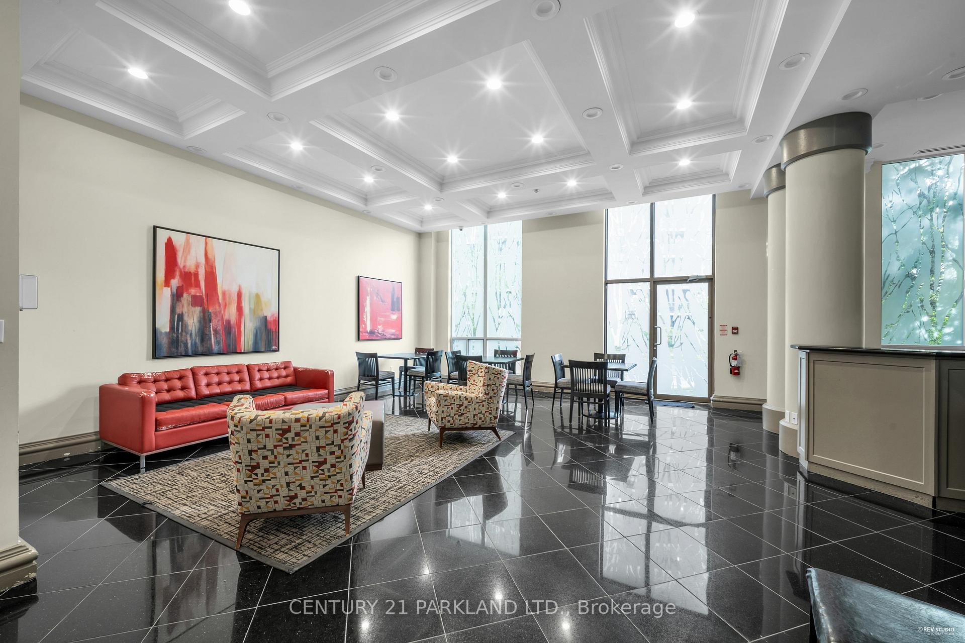3 Bedrooms Condo at 7 Lorraine, Toronto For sale