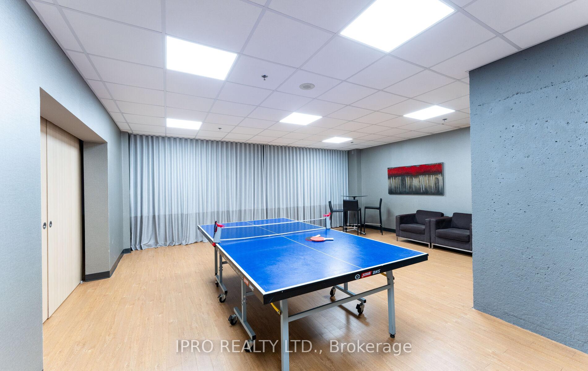 4 Bedrooms Condo at 60 Southport, Toronto For sale